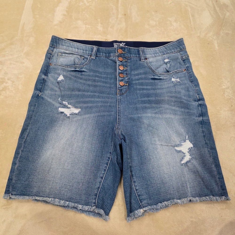 Terra Sky 18W Bermuda Shorts High Rise Button Fly Denim Distressed Raw Hem Light